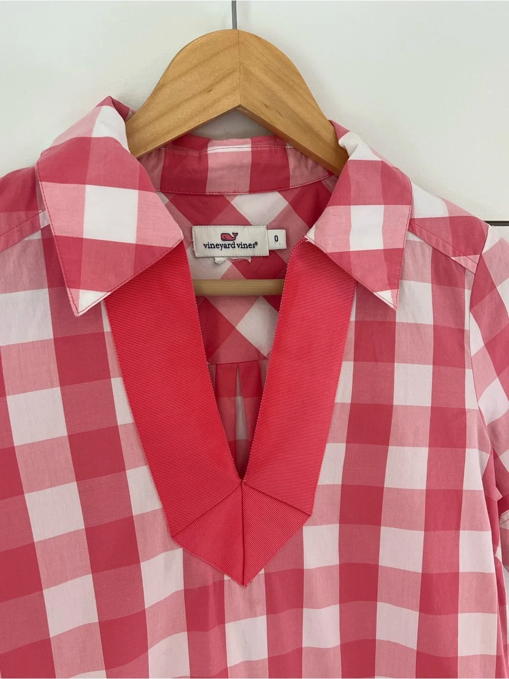Vineyard Vines Pink and White Gingham Shift Dress with Contrast Trim - Picture 2 of 5